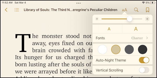 ios ipados books app apple ebook reader - bigger typeface font