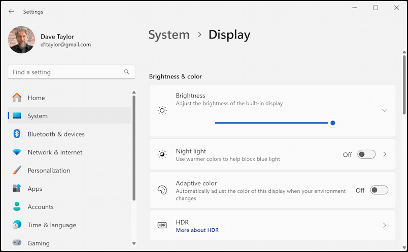 win11 auto display screen brightness - settings > display